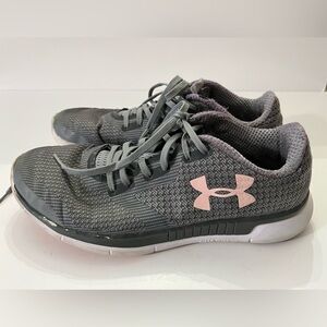 Under Armour Charged Lighting Women's Athletic Shoes in Gray and Pink Size 10